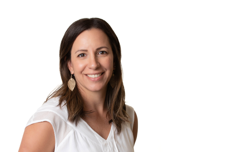 Luciana Macedo headshot on blank background
